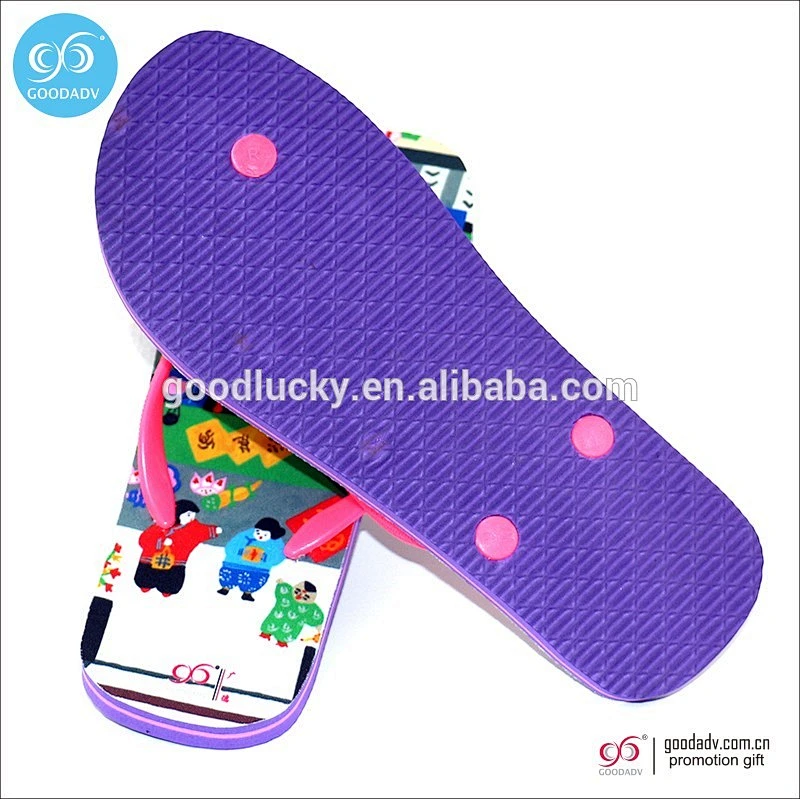 China Manufactures cheap wholesale custom pvc strap shoes/beach flip flops