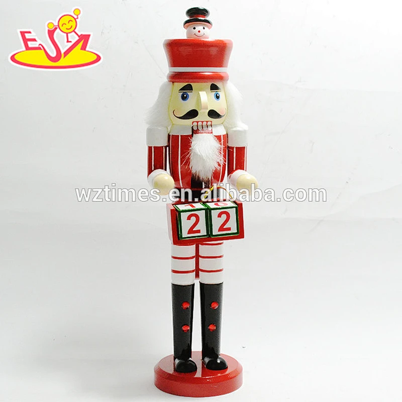 Wholesale wonderful wooden king nutcracker ornament toy as holiday gift W02A201