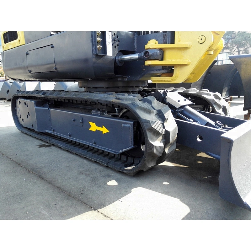 1.8 ton mini crawler excavator for sale with attachment