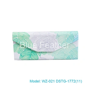 Hot Selling Foldable Triangle Sunglasses Case For Woman Case Glasses