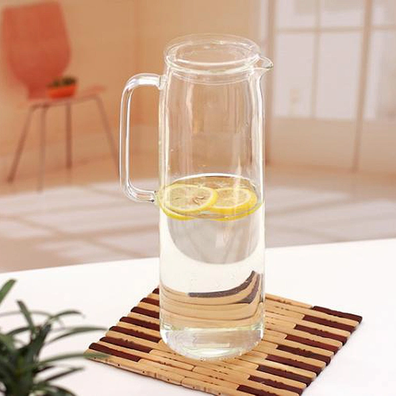 Transparent water bottle with stainless steel tea-strainer