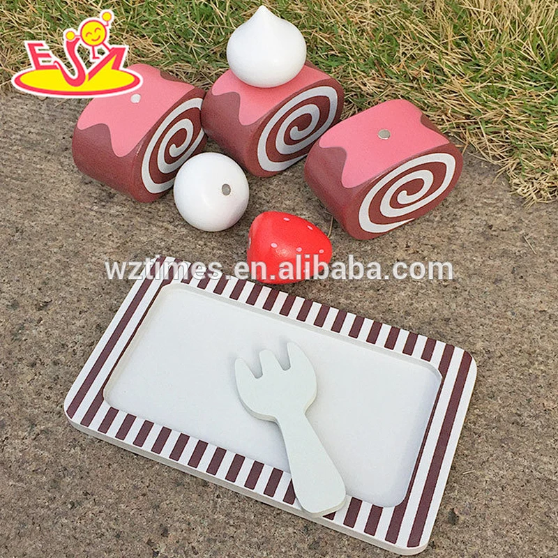 Wholesale snack food role play wooden magnetic cake toy for toddler W10B148