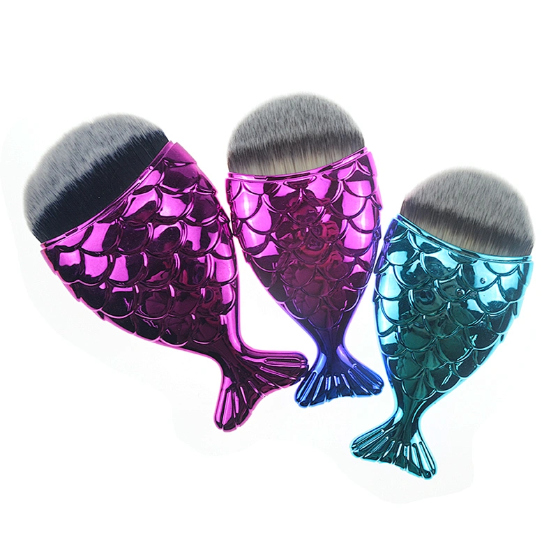 Sialia Multifunction Fish Scale Makeup Brush for powder and blush brush