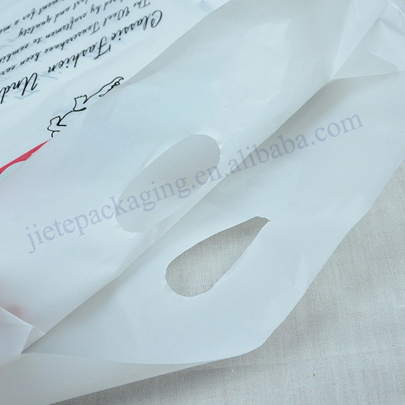 Customized pe plastic packaging bag with logo,D handle for clothes,shoes,shopping,marekt