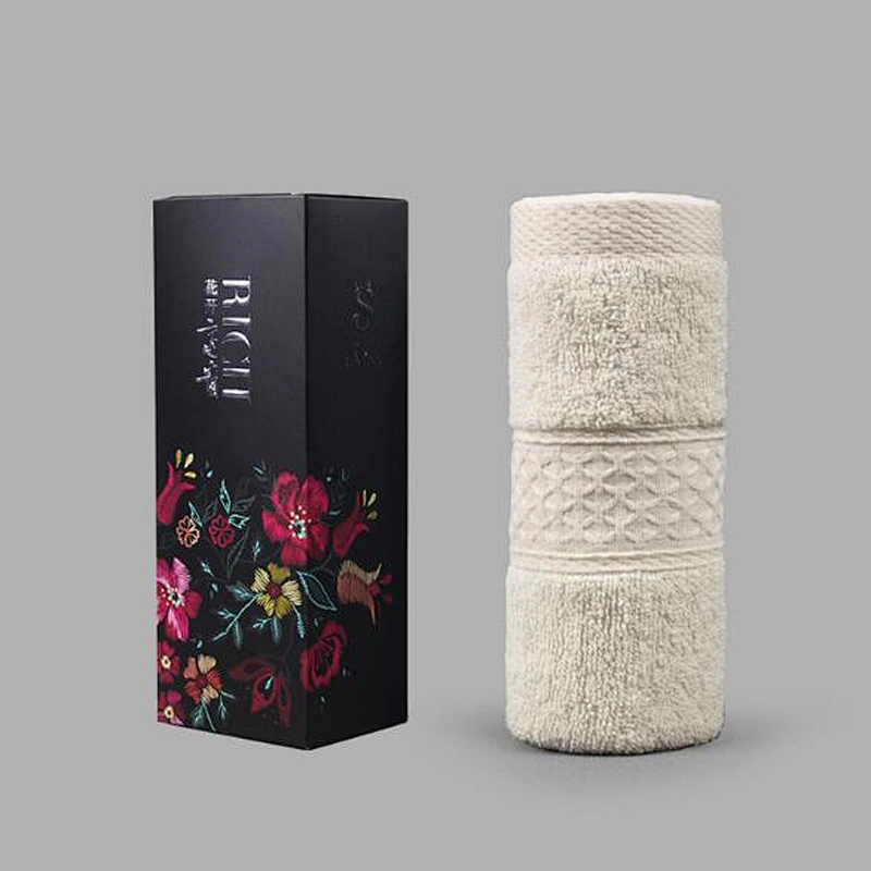 2018 New Style Hand-Made Bath Towel With Beautiful Silk Printing Package Box