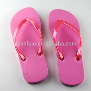 2018 Wholesale summer flat slippers home flip flops