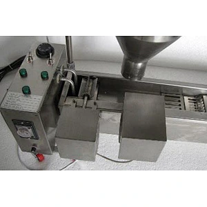 Electric automatic mini donut machine for 400 PCS per hour with counter donut filling machine (SUNRRY SY-DN11B)