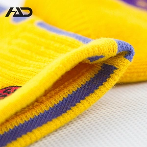 Cotton embroidery free terry sport socks