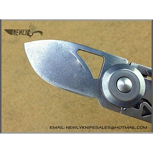 Outdoor Multifunction Tactical Folding Knife With Climbing Button Carabiner