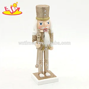 2018 Wholesale hottest golden kids doll toys wooden small nutcrackers for sale W02A290