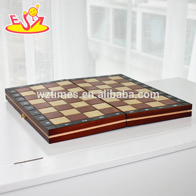 2017 Wholesale funny children wooden chess online W11A055