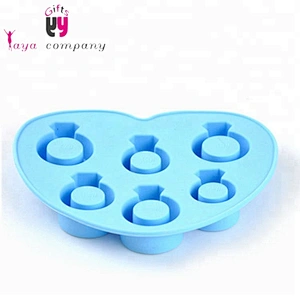 Newest Design BPA Free 3D Love Ring Ice Cube Tray Silicone Ice Mold