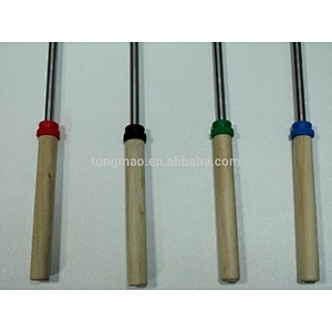 32 inch wooden handle extendable roasting fork