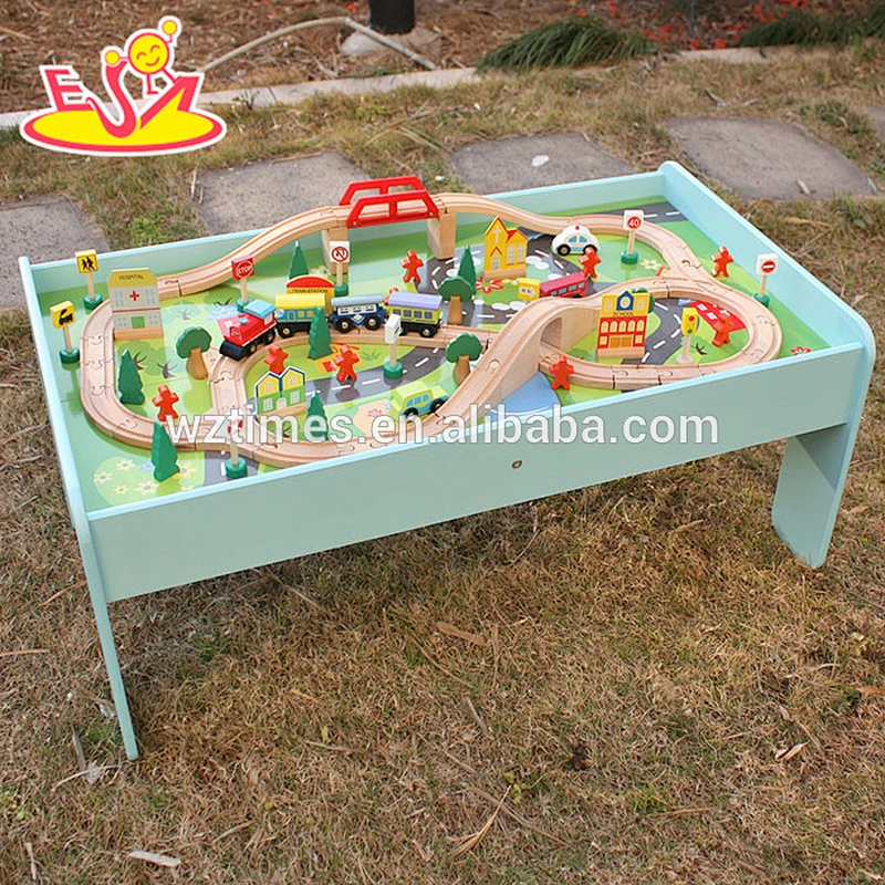 2018 Hottest new design children wooden toy train sets with table W04C071