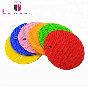 Non-Slip Texture Soft Feeling Silicone Cup Mat