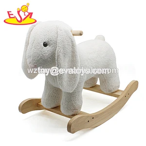 Wholesale newest wooden baby giraffe rocking horse teaching aid wooden giraffe rocking horse W16D025