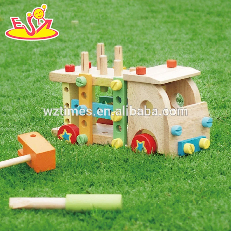 Wholesale high quality wooden assemble car toy for training baby's hand skill W04A255