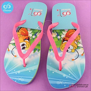 China Manufactures cheap wholesale custom pvc strap shoes/beach flip flops