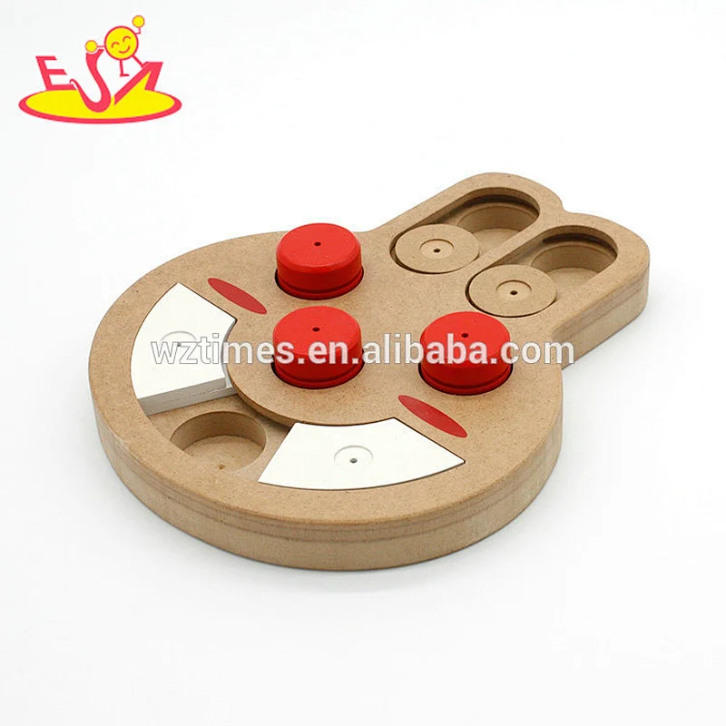 Wholesale most popular rabbit shaped wooden cat interactive toy for pets W06F063