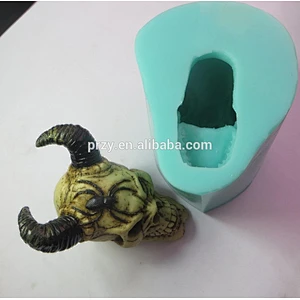 QT0002 3d Sheep Shofar skull with a spider on head silicone molds for concrete Halloween handmade soap mold PRZY