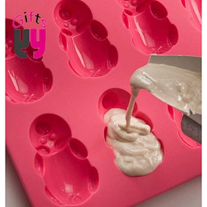 silicone mold for baking cakes 12 cavities pig shaped silicone baking mold