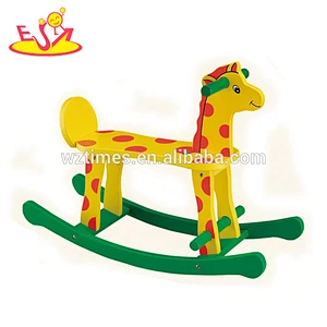 Caballo mecedora de madera del niño popular de moda al por mayor de los niños caballo de oscilación de madera W16D026