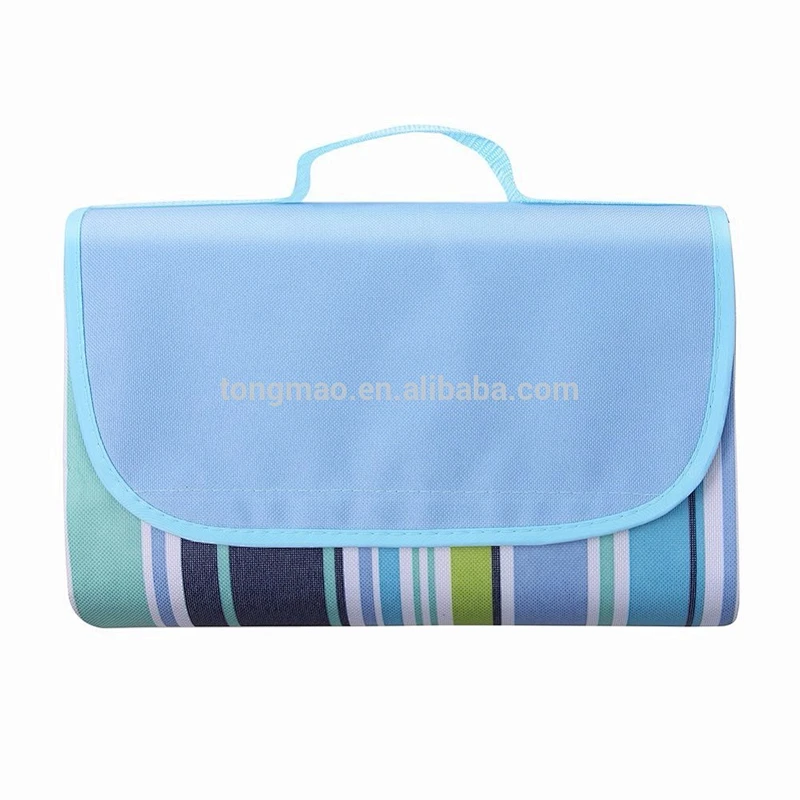 Outdoor foldable waterproof camping picnic blanket with handle mat
