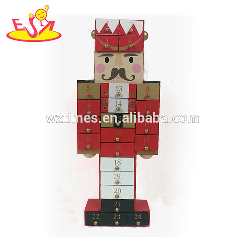 Wholesale new fashion kids wooden christmas nutcracker calendar for home decoration W09F016