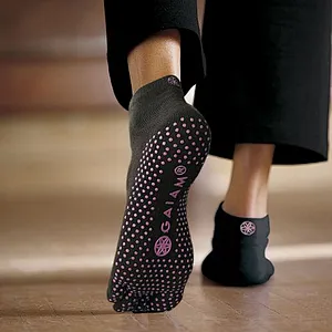 100% polyester non skid sock