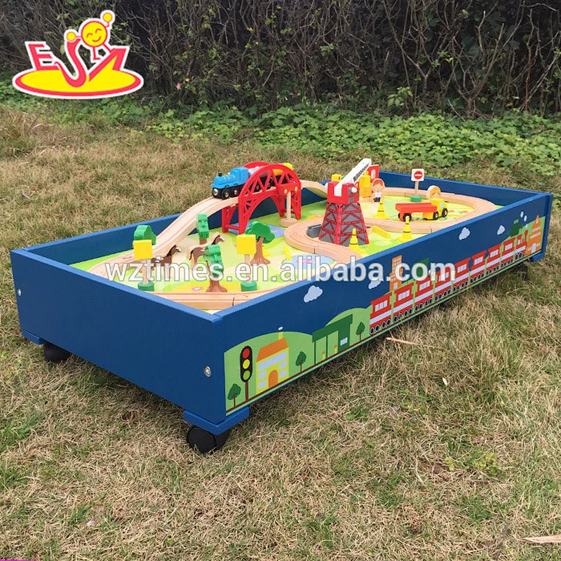 2018 new children popular wooden toy train set W04C037