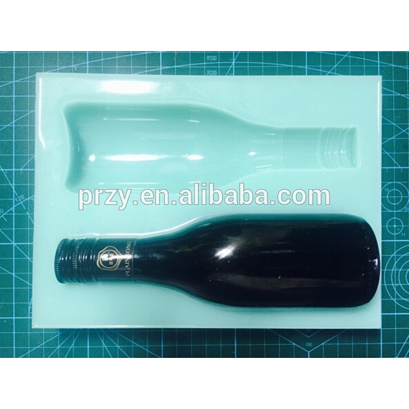 Newest handmade bottle shaped silicone candle mold