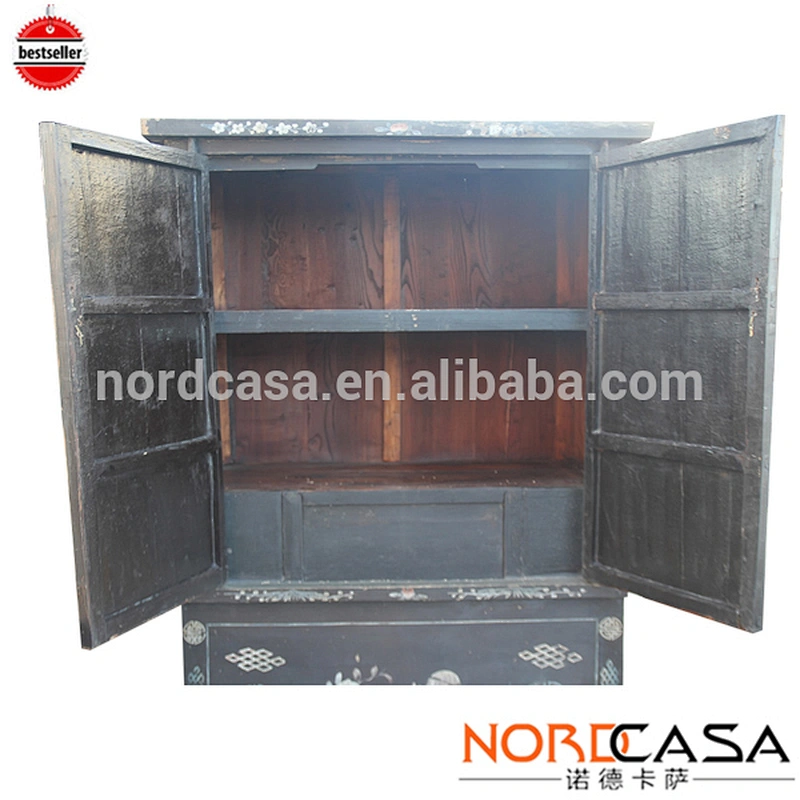 Vintage industrial furniture with traditional Chinese painting