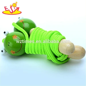 Wholesale fashion wooden green jumping rope toy for children doing exercise W01A120