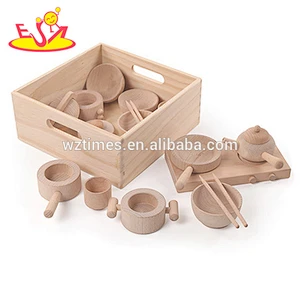 2018 großhandel neue design holzrollenspielzeug kinder natürliche holzrollenspielzeug lustiges kind holzrollenspielzeug W10B178