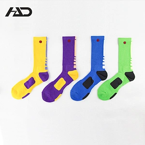 Cotton embroidery free terry sport socks