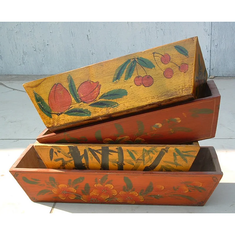 Chinese antique wooden storage baskets with painting