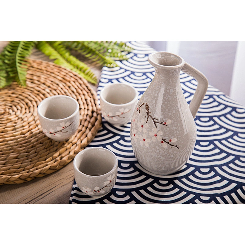 陶瓷茶壶、水杯、酒具