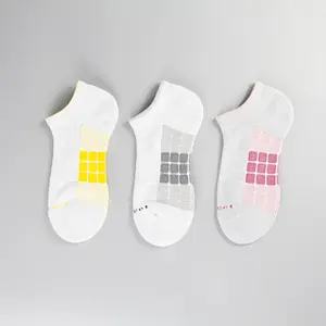 custom anti slip athletic compression cotton ankle socks men