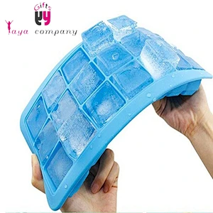 custom Eco-friendly reusable diamond shape silicone ice cube tray
