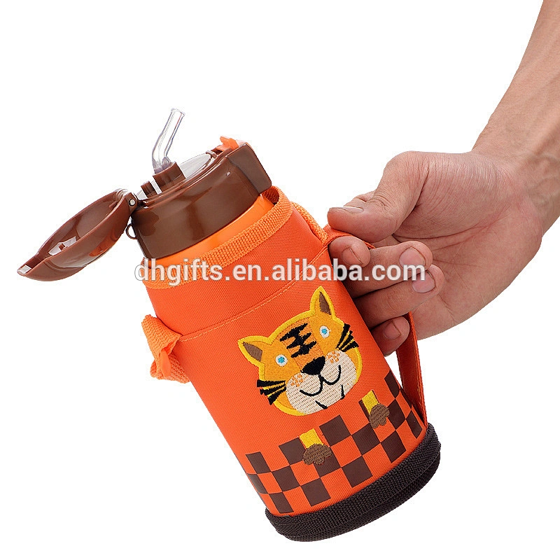 Wholesale Creative Cartoon Water Bottle Stainless Steel Vacuum Mug 600 ml Vacuum Flask with Strap for Children