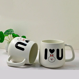 2019 fashion design rabbit pattern heat sensitive color changing mug heart shape travel mug unique color changing coffee mug
