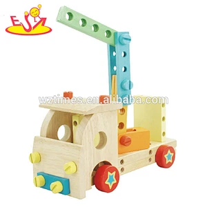Wholesale high quality wooden assemble car toy for training baby's hand skill W04A255
