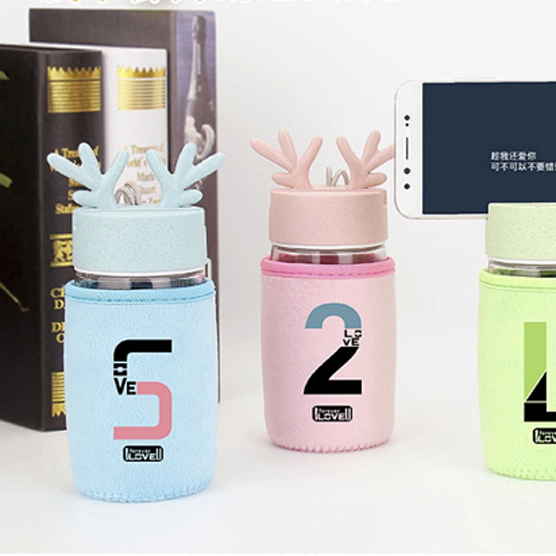 2018 Hot Sell Glass Water Bottle Portable 380 ml Glass Cup with Flannel Cup Cover and Mobile Phone Support Lid