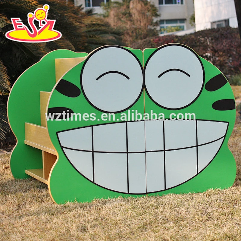 2018 Wholesale high quality wooden frog kids toy storage W08C213