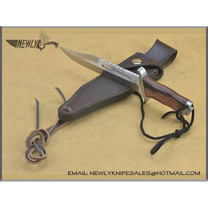 China Grey Titanium Blade Knife Karambit