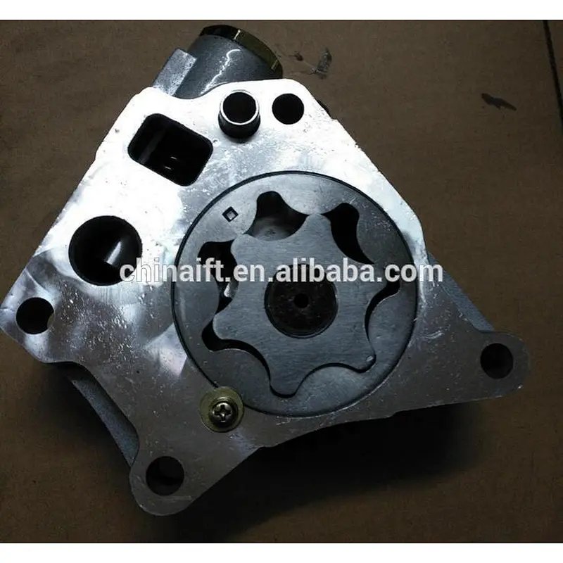 6D95 engine spare parts oil pump made in china
