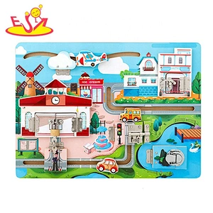 2019 New design activity play wooden baby busy board for education W12D127