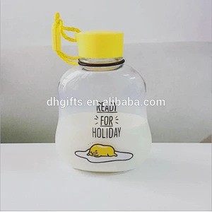 BPA Free custom high borosilicate glass water bottles with carrying straps