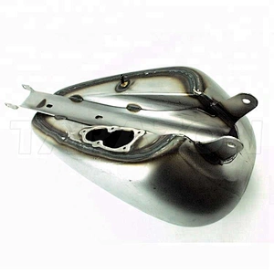 Aftermarket motorcycle gas fuel tank for Harley Davidson