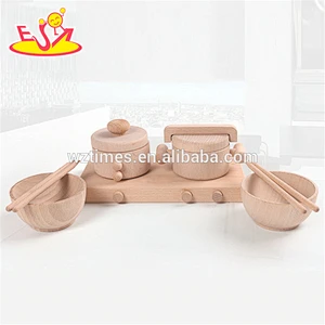 2018 großhandel neue design holzrollenspielzeug kinder natürliche holzrollenspielzeug lustiges kind holzrollenspielzeug W10B178